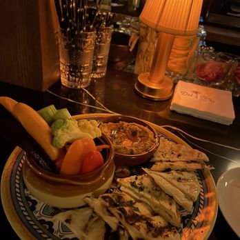 Del Rey - Hummus plate - Tapas Bars Near Me - Palm Springs, California