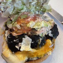 Guy Fieri's Flavortown Kitchen - Burger burned to a crisp