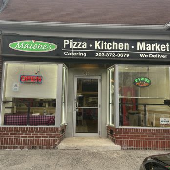 Maione's Pizza Kitchen - the front of the store - Italian Near Me - Fairfield, Connecticut