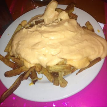 Big Pink - Cheese Fries (Not a fan of this cheese sauce) - Pizza Near Me - Miami Beach, Florida