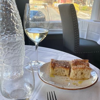 Nouveau Monde - house focaccia - New American Near Me - Sandy Hook, Connecticut Nouveau Monde - house focaccia - New American Near Me - Sandy Hook, Connecticut