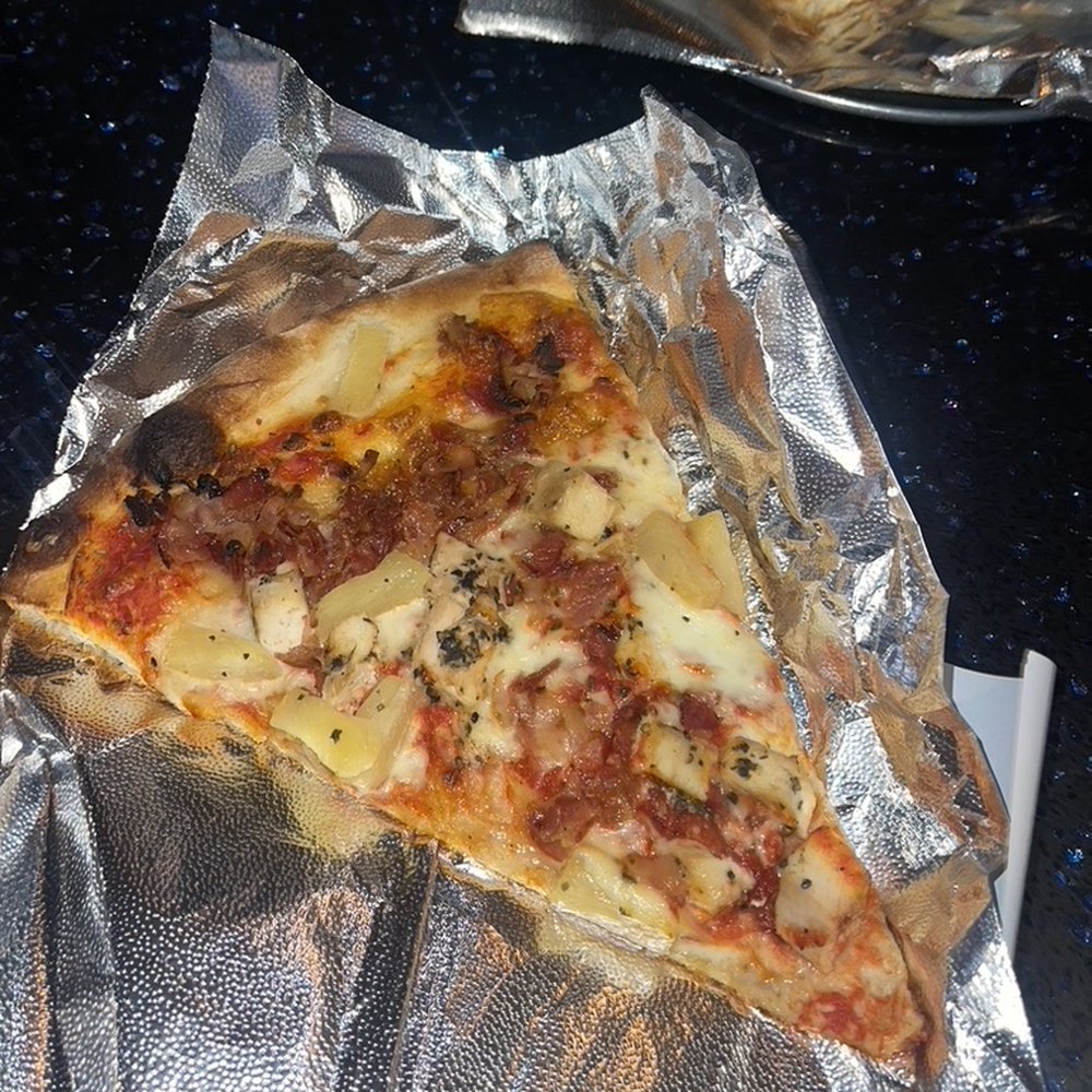 La Festa Brick & Brew - Veggie - Pizza Near Me - Dover, New Hampshire La Festa Brick & Brew - Veggie - Pizza Near Me - Dover, New Hampshire
