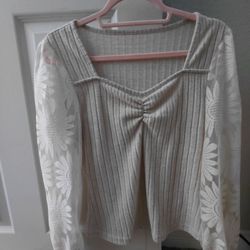 The Wild Goose Vintage & Thrift Store - $4