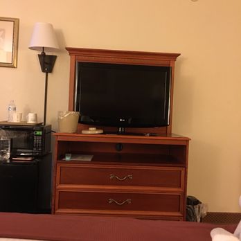 Seasons Inn - Hotels Near Me - Highland, Illinois Seasons Inn - Hotels Near Me - Highland, Illinois