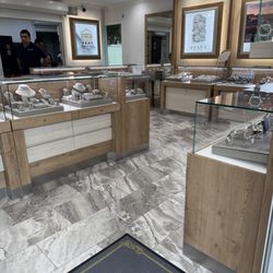 Floor Coverings International Houston Memorial - LVP Flooring