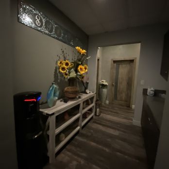Nidhis Skin Care Studio - Eyelash Service Near Me - Tarzana, California
