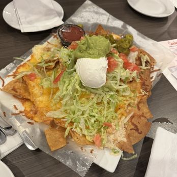 Laura's Bar And Grill - Nachos with chicken - American Near Me - Smithfield, Rhode Island