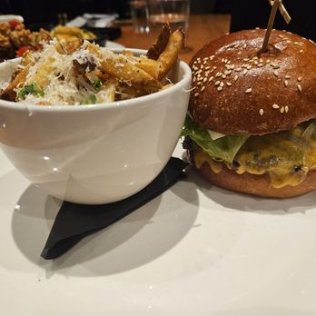 Smash Kitchen & Bar - Smash Burger with Upgraded Fries - Comfort Food Near Me - Unionville, Ontario Smash Kitchen & Bar - Smash Burger with Upgraded Fries - Comfort Food Near Me - Unionville, Ontario