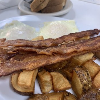 Coffee Carrousel - Breakfast & Brunch Near Me - Sarasota, Florida Coffee Carrousel - Breakfast & Brunch Near Me - Sarasota, Florida