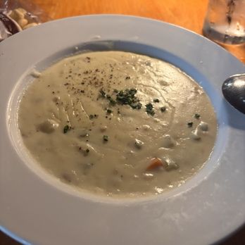 Hook & Anchor - Clam chowder - Seafood Near Me - Costa Mesa, California