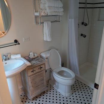 The Cherry Tree Inn Bed and Breakfast - Bathroom - Bed & Breakfast Near Me - Woodstock, Illinois The Cherry Tree Inn Bed and Breakfast - Bathroom - Bed & Breakfast Near Me - Woodstock, Illinois