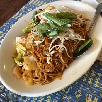 Naung Mai Thai Kitchen - Thai Near Me - Hilo, Hawaii Naung Mai Thai Kitchen - Thai Near Me - Hilo, Hawaii