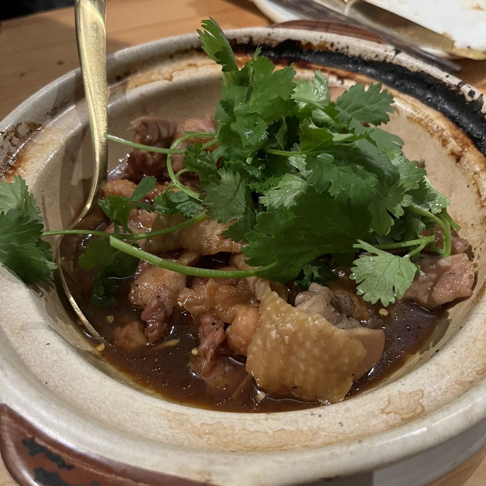 Slanted Door - Caramelized chicken in clay pot - Vietnamese Near Me - Napa, California Slanted Door - Caramelized chicken in clay pot - Vietnamese Near Me - Napa, California