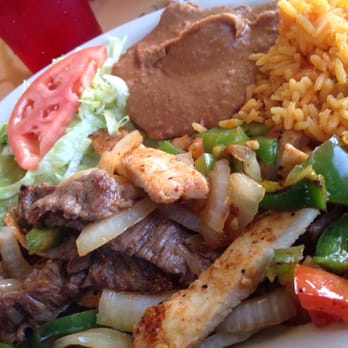 Valles Mexican Restaurant and Bar - Mixed fajita - Mexican Near Me - Waco, Texas Valles Mexican Restaurant and Bar - Mixed fajita - Mexican Near Me - Waco, Texas