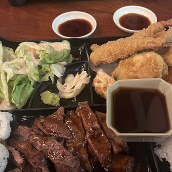 Little Madfish - Beef Teriyaki Bento Box and Chicken Katsu Bento Box - Japanese Near Me - Fremont, California
