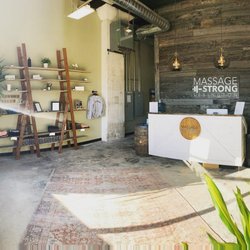 Massage Strong - Beautiful Office