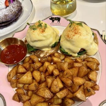Breaking Dawn Brunch - Crab Benedict - Breakfast & Brunch Near Me - Los Gatos, California Breaking Dawn Brunch - Crab Benedict - Breakfast & Brunch Near Me - Los Gatos, California