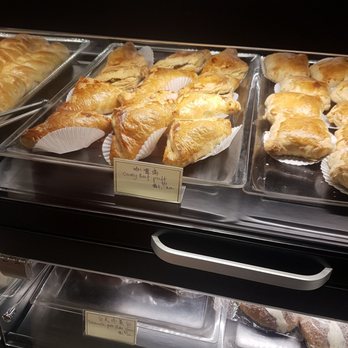 Windsor Fine Bakery - curry beef puff - Bakeries Near Me - Markham, Ontario