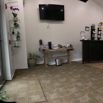 Lusso-Salon on Third - Hair Salons Near Me - Kingston, Pennsylvania Lusso-Salon on Third - Hair Salons Near Me - Kingston, Pennsylvania