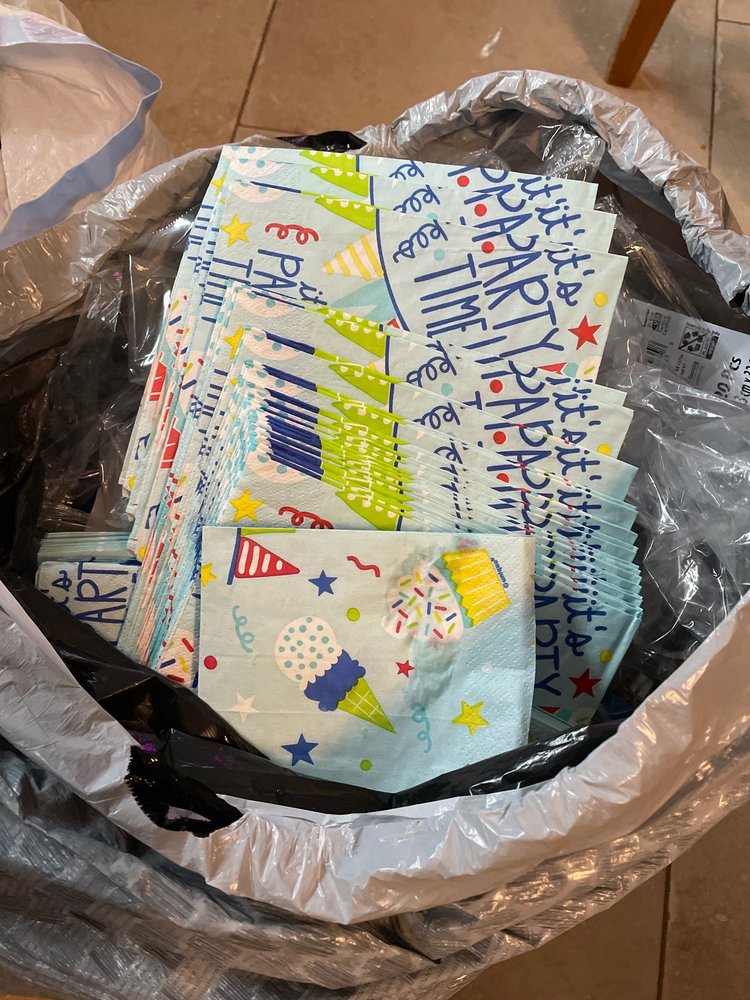 DOLLAR TREE Updated September 2024 13 Photos & 29 Reviews 265 N Broadway, Hicksville, New