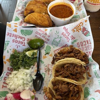 Al Chile Taqueria - Tacos Near Me - Dallas, Texas