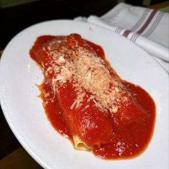 LeoGreta - Manicotti - house made, filled with hand dipped Ricotta cheese, topped with red sauce, Reggiano and Pecorino - Italian Near Me - Carnegie, Pennsylvania