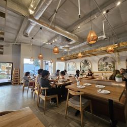 Thai Favorite Cuisine - Interior