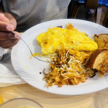 The Peak Deli - Ham and Cheese Omlette w/ toast and hash browns - Delis Near Me - Pagosa Springs, Colorado The Peak Deli - Ham and Cheese Omlette w/ toast and hash browns - Delis Near Me - Pagosa Springs, Colorado