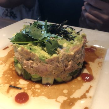 Yard House - New American Near Me - Honolulu, Hawaii