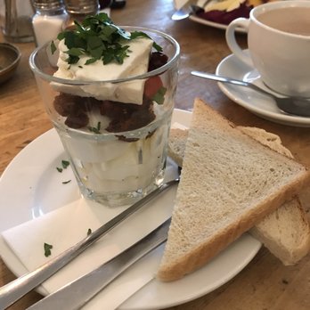 A.HORN - Soft boiled eggs with feta and sun-dried tomatoes - Cafes Near Me - Berlin, BE A.HORN - Soft boiled eggs with feta and sun-dried tomatoes - Cafes Near Me - Berlin, BE