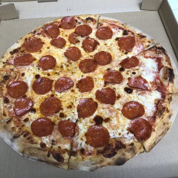 The Road Grill-N-Pizza - 14 inch pepperoni - Pizza Near Me - Stevenson Ranch, California