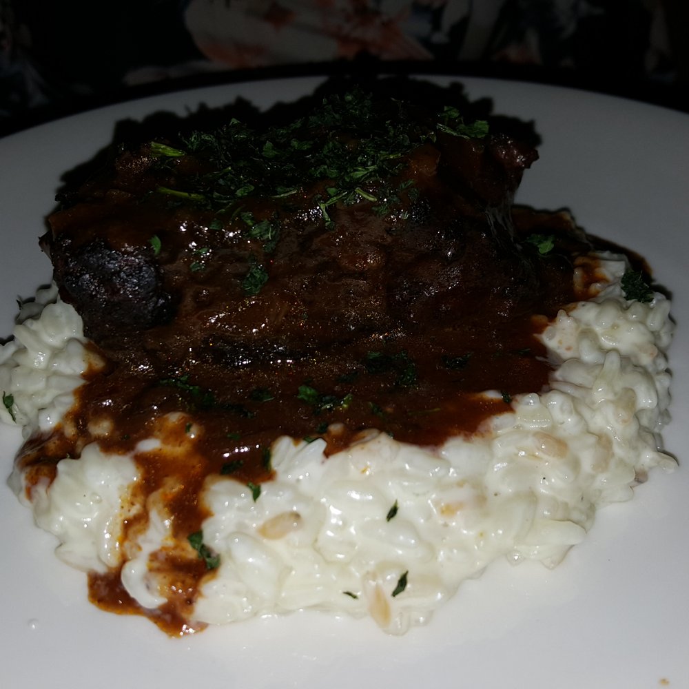V's restaurant + bar - Short Rib atop creamy risotto ($42, 4.5 stars) was totally and completely delish - Italian Near Me - Malibu, California V's restaurant + bar - Short Rib atop creamy risotto ($42, 4.5 stars) was totally and completely delish - Italian Near Me - Malibu, California