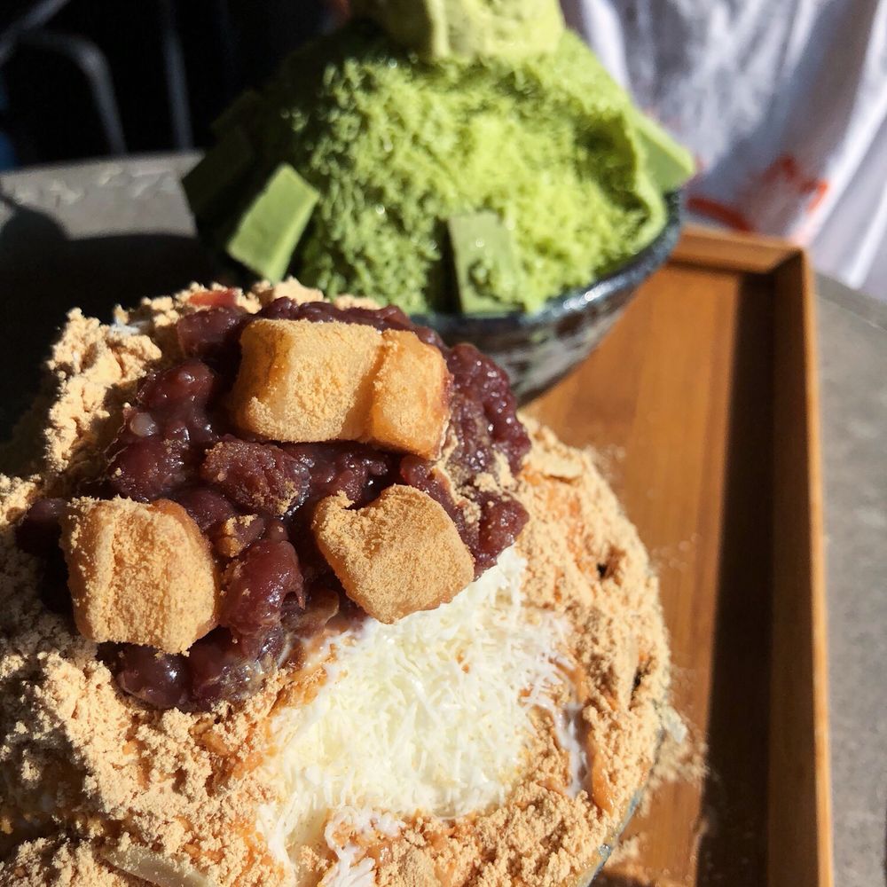 Bingsu Bean - The texture of the shaved ice - less fine but still melts in your mouth - Desserts Near Me - Toronto, Ontario Bingsu Bean - The texture of the shaved ice - less fine but still melts in your mouth - Desserts Near Me - Toronto, Ontario