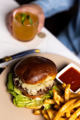 Whitestone Restaurant & Bar by null