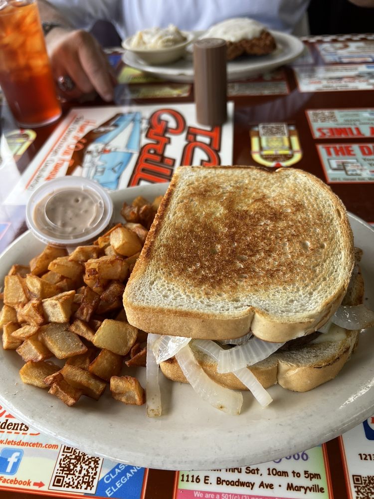 TC's Grill Logo