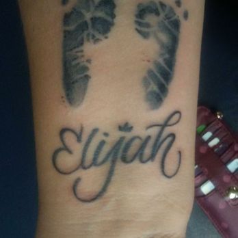 Upper Level Ink - Baby feet and my sons name - Tattoo Near Me - Ontario, California