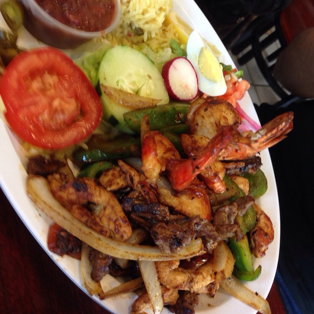 Casa Dora - Lunch time - Salvadoran Near Me - Hyattsville, Maryland