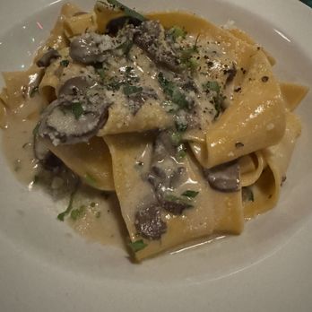 Mano A Mano - Yes! - Italian Near Me - Chicago, Illinois