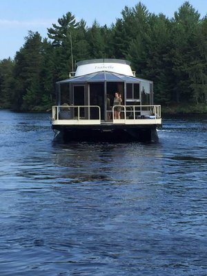 Voyagaire Lodge & Houseboats by null