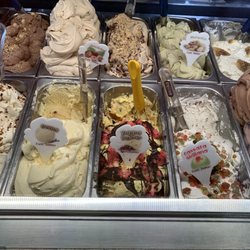 Caffè Tripoli - Selection of gelatos