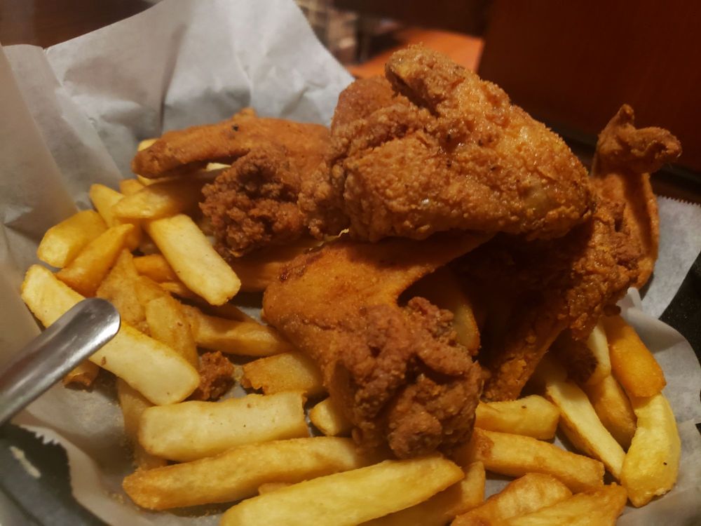 Kiki's Chicken and Waffles