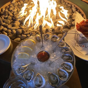 B-Town Kitchen & Raw Bar - Oysters on the Half shell - Live/Raw Food Near Me - Bellingham, Washington B-Town Kitchen & Raw Bar - Oysters on the Half shell - Live/Raw Food Near Me - Bellingham, Washington