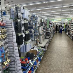 Dollar Tree - Interior