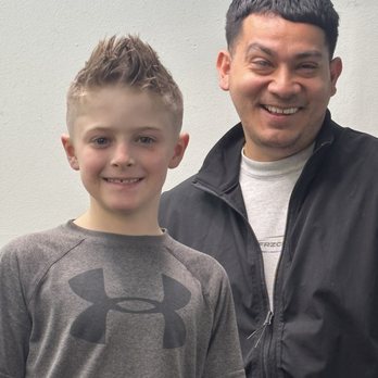 Gentlemens Barber Shop - Finn getting his summer ball cut - Barbers Near Me - Palm Springs, California Gentlemens Barber Shop - Finn getting his summer ball cut - Barbers Near Me - Palm Springs, California