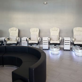 Metro Nail Lounge - Beautiful place, very clean! Worth the price. - Nail Salons Near Me - Corona, California