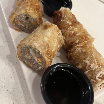Que Viet - Egg rolls - Vietnamese Near Me - Minneapolis, Minnesota
