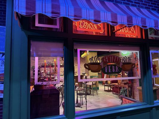 The FRIENDS™ Experience: The One in Vegas by null