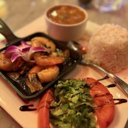 Havana Grill Cuban Cuisine & Bakery - Camarones al Ajillo