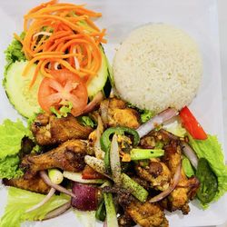 Pho Con Bo - Fishsauce flavor chicken wings with White Rice