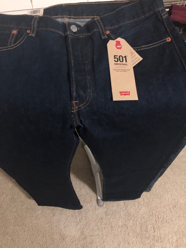 levi jeans outlet store near me
